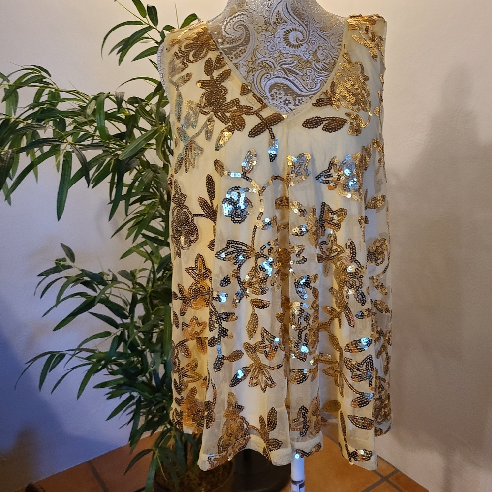 Marc New York Gold Sequence Top - Size L